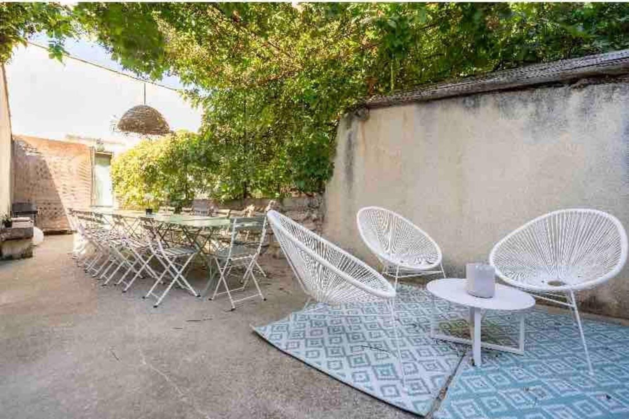 Maison Cosy Lodge 15 P Clim Wifi Cour Garage Montfrin Экстерьер фото